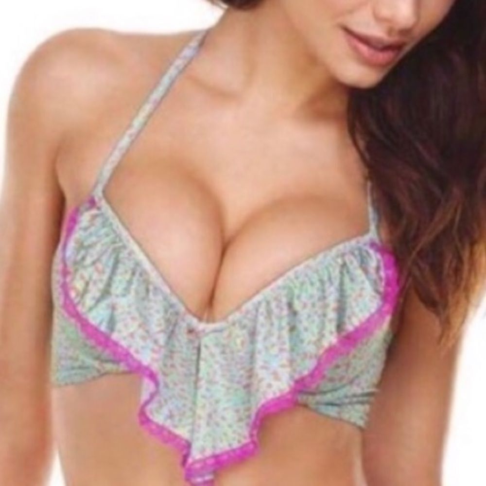 Beach Bunny Sweet Desire Padded Bikini Top